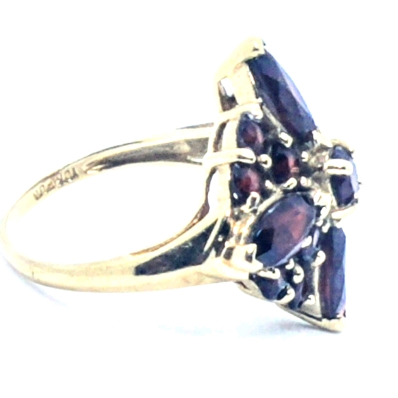 VINTAGE NATURAL GARNET & GOLD RING - Picture 3 of 4